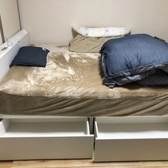 1月から使用 半額以下で譲ります ニトリ製クイーンサイズベッド