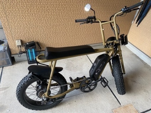 新車　CITYHUNT サイバーパンク 電動自転車