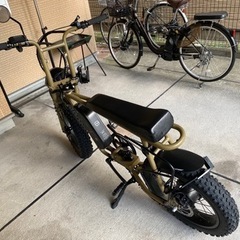 新車　CITYHUNT サイバーパンク 電動自転車