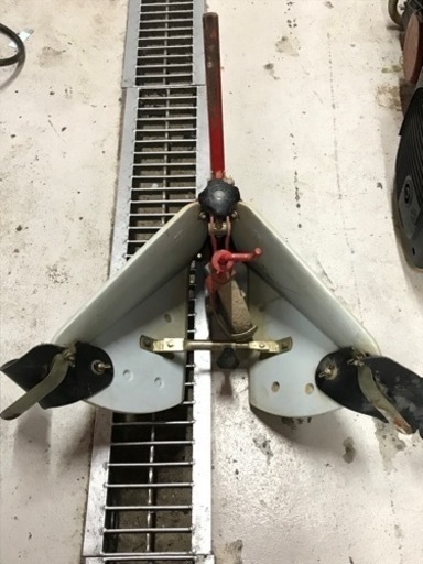 【中古】メーカー不明 耕運機 畝立て アタッチメント