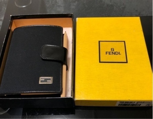 FENDI　手帳カバー　展示保管品