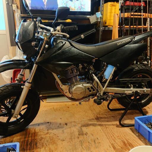 ホンダＸＲ50モタードエイプ100エンジン載せ代え