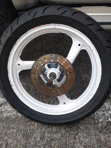 TZR 1ktリアホイール新品タイヤ付き
