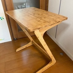 サイドテーブル　高さ64.5cm