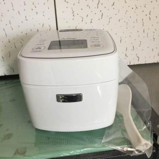 炊飯器 三菱 NJ-SEB06-W 2020年製 IH 3合炊き