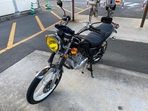 スズキ　gn125 段付シート　社外サイレンサー・サス ファミリーバイク特約可　自賠R8/9　検索)バブ　ゴキ