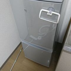 冷蔵庫 SJ-D14B 傷汚れあり