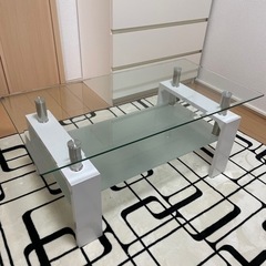 【決まりました】強化ガラス　ローテーブル　ホワイト