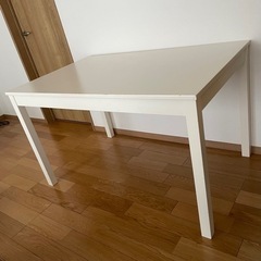 【無料】ダイニングテーブル　ホワイト　IKEA