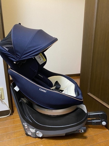 ●美品●コンビ　ISOFIXチャイルドシート