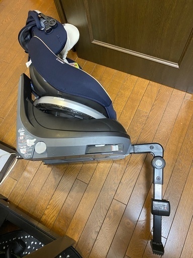 ●美品●コンビ　ISOFIXチャイルドシート