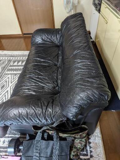 ソファーになります