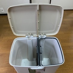 ゴミ箱(足踏み式キッチン分別用25+20L)