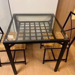 【ネット決済】IKEA GRANAS ダイニングテーブル　チェア2脚付