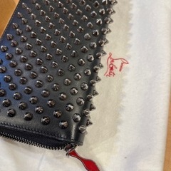 ルブタン 長財布※値下げしました～
