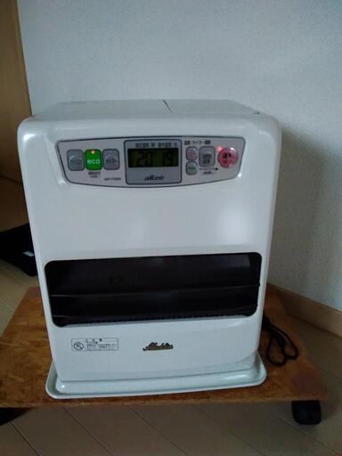2013年製 タンク4L 石油ファンヒーター アラジン AKF-P328N 取説あり　美品