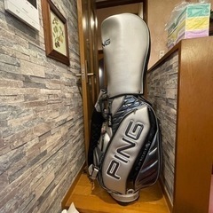 pingのキャディーバッグです。