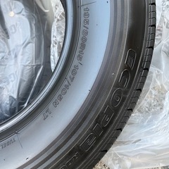 ブリヂストン・エコピア195/80R15  107/105N LT4本