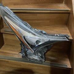 50系 プリウス LED ヘッド ライト ランプ レンズ 前期 KOITO 47-75 右 2 LEDヘッドライト 50系プリウス