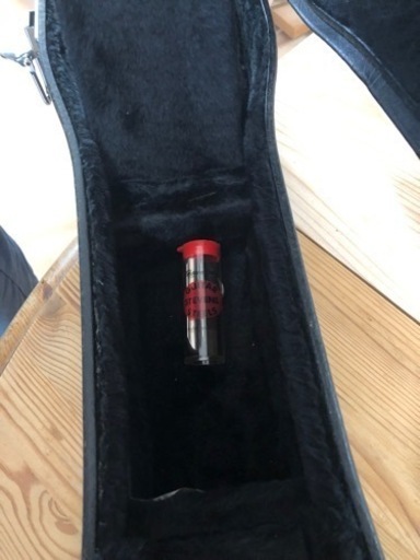 決まりました。 ドブロギター ケース付き