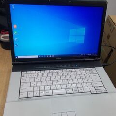 FUJITSU LIFEBOOK E741/D  15.6インチ...