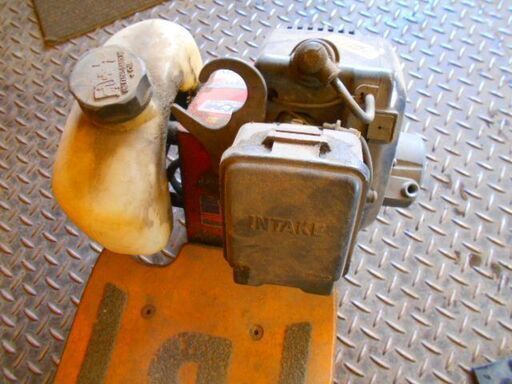 ゴーペット初期型のコマツエンジンタイプ部品取り、引き取り限定 ゴーペット初期型のコマツエンジンタイプ部品取り、引き取り限定