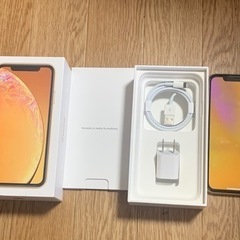 iPhone XR Yellow 64GB SIMフリー美品　純正の箱　アダプター　電源ケーブル付き iPhone XR Yellow 64GB SIMフリー美品 純正の箱 アダプター 電源
