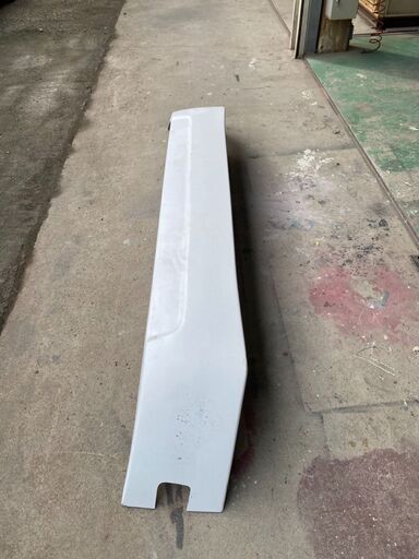 新品・未使用品　三菱スーパーグレート、ハイルーフ用　ルーフバイザー