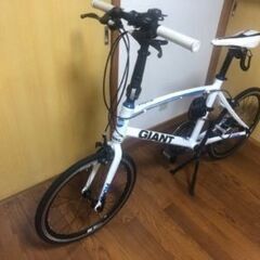 GIANT IDIOM1(ジャイアント イディオム1) ミニベロ クロスバイク