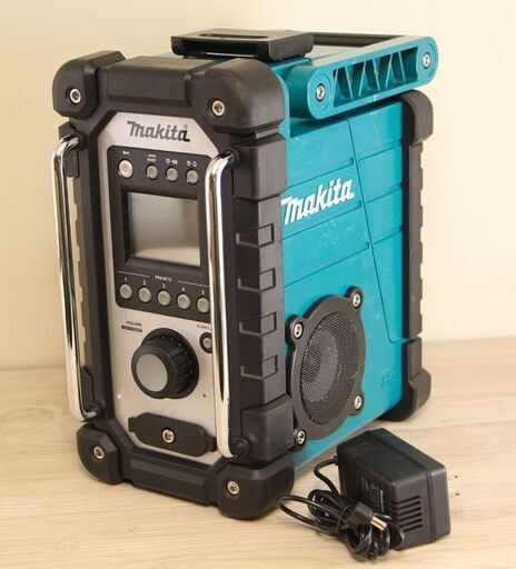 マキタ makita 充電式ラジオ 青 (本体のみ/バッテリー・充電器別売) MR102 (D4332ayxY)