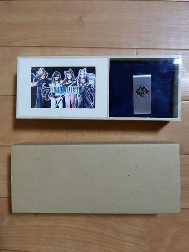 ファイナルファンタジーVII プラスチィックカード（テレカ？）\u0026神羅カンパニーのマネークリップ？のセット（　レア物？ ）
