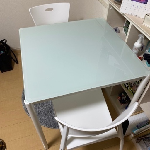 受付終了　ダイニングテーブル　2人掛け　美品　ホワイト