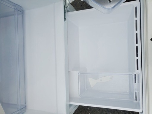1839番 AQUA✨ノンフロン冷凍冷蔵庫✨AQR-271D(W)‼️