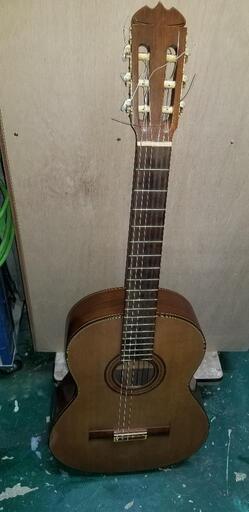 ギター　MATSUOKA RYOJI M50