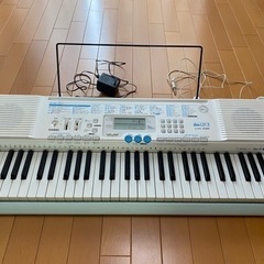 【引取りに来てくれる方のみ】CASIO 電子ピアノ 光ナビ LU...