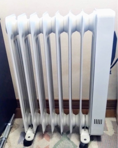 【美品】デロンギオイルヒーター 暖房器具