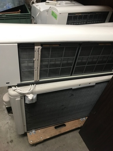 2016 Hitachi 10 畳。 無料のエアコンの設置