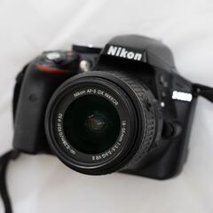 Nikon（ニコン）D3300 デジタル一眼レフカメラ・レンズキ...
