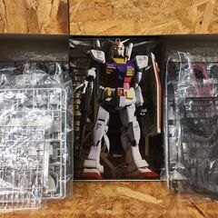 販売済【025】BANDAI バンダイ PERFECT GRADE RX-78-2 GUNDAM 地球連邦