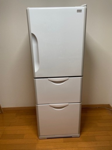 HITACHI 3ドア冷蔵庫 冷凍冷蔵庫 (レオン) 博多の家具の中古あげます・譲ります｜ジモティーで不用品の処分
