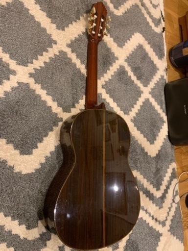 YAMAHA GD-10 クラシックギター　深い音色　絶版　中古。ソフトケース付