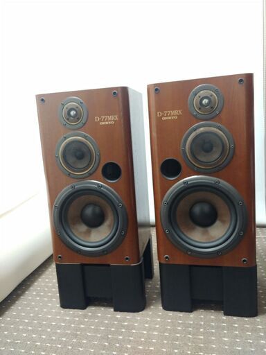 ONKYO D-77MRX スピーカーとスタンド付き