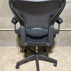 ハーマンミラー アーロンチェア Bサイズ グラファイト Herman Miller Aeron 
