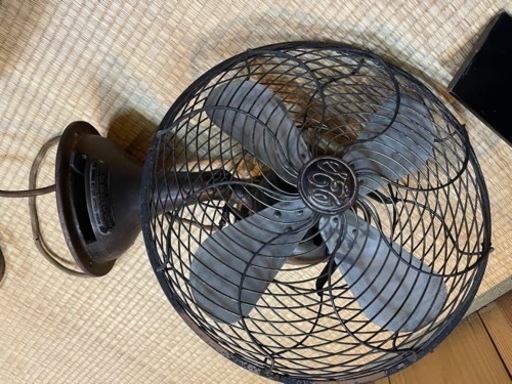 お値下げ!!大正時代か。昭和初期の文机(*^.^*) 昔の扇風機