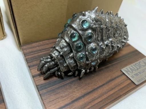 三鷹の森ジブリ美術館限定】メタル フィギュア 王蟲 オーム 赤眼