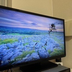 REGZA 32型　液晶テレビ