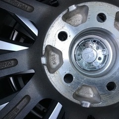 スタッドレス　注意ホイール　17インチ .7J .【PCD100 】.5穴.IN53 スバルXVかフォレスタ(SJ)用　225/60R17