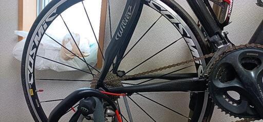 中華カーボンフレームのクロスバイクです