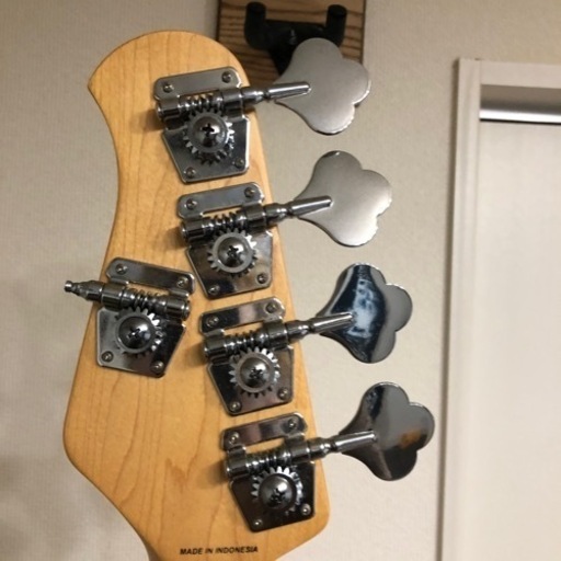 期間限定値下げ ミュージックマンの廉価SUBベース５弦 期間限定値下げ ミュージックマンの廉価SUBベース5弦 期間限定値下げ