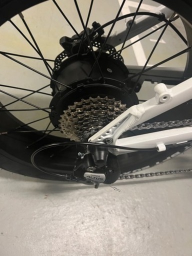 Mate Bike ホワイトアイス(White Ice)